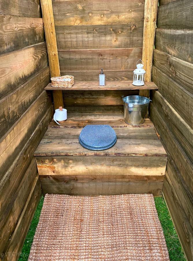 Black Mountains Glamping Hotel Abergavenny Exterior photo